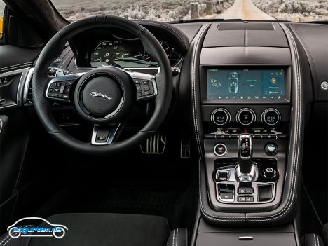 Jaguar F-Type Facelift 2020 - Cockpit