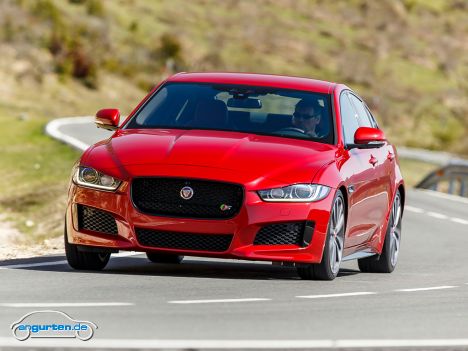 Jaguar XE - Bild 2