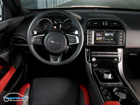 Jaguar XE - Bild 5