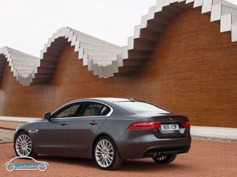 Jaguar XE - Bild 21