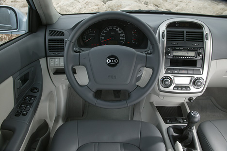 Kia Cerato - Cockpit