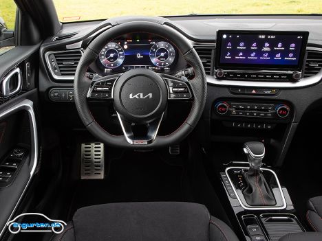 Kia Proceed Facelift MJ 2022 - Cockpit
