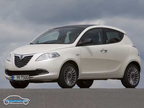 Lancia Ypsilon