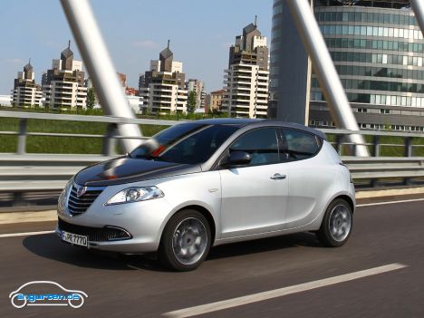 Lancia Ypsilon