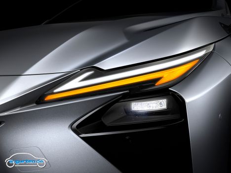 Lexus ES (2025) - Detail Scheinwerfer und Tagfahrlicht