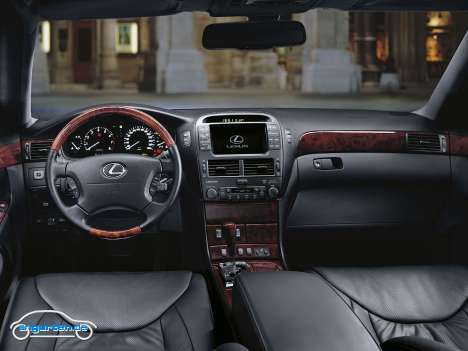 Lexus LS - Innenraum: Cockpit