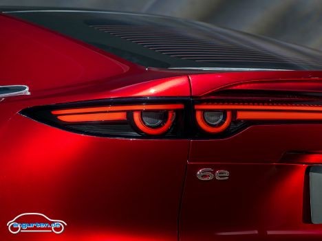 Mazda6e (2025) - Die Rückleuchten.