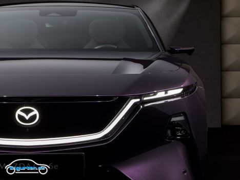 Mazda CX-6e 2026 - Front Detail
