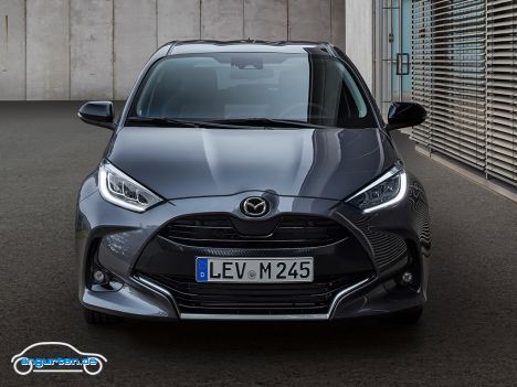 Das sieht man dem neuen Mazda2 Hybrid auch eindeutig an. Bei den zu erwarten relativ geringen Stückzahlen ist das aber sicherlich keine blöde Entscheidung.