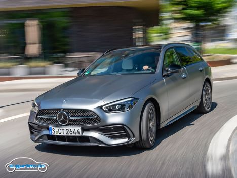 Mercedes C-Klasse T-Modell 2022 - Frontansicht der neuen Mercedes C-Klasse als T-Modell (Kombi, Designo grau)