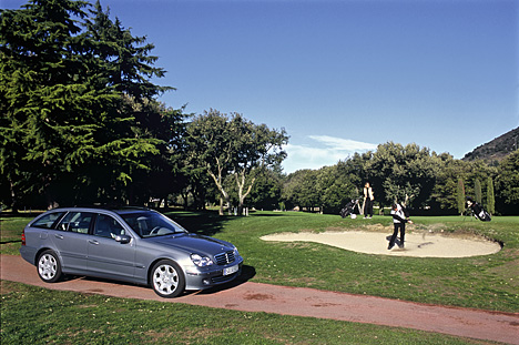 Rein mit den Golf-Schlägern: Mercedes C-Klasse T-Modell