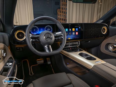 Mercedes CLA (2025) - Hier nochmal aus einem leicht anderen Blickwinkel. In der Mitte hingegen sind die Ausströmer nicht rund. Das stört mich ein bisschen. Das fanden wir beim alten CLA etwas stimmiger.