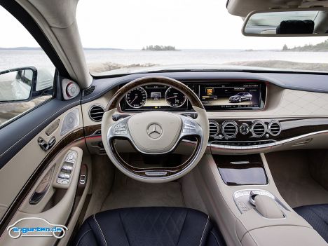 Mercedes S-Klasse (W 222) - Das aktive Fahrwerk funktioniert bei ausreichendem Licht sowie Geschwindigkeiten bis zu 130 km/h. Darüber hinaus ist es derzeit noch zu langsam.