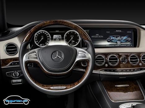 Mercedes S-Klasse (W 222) - Wer besonders sparsam unterwegs sein will, der nimmt den Hybrid und kommt im Normverbrauch mit 4,4 Litern Diesel auf 100 Kilometern aus.