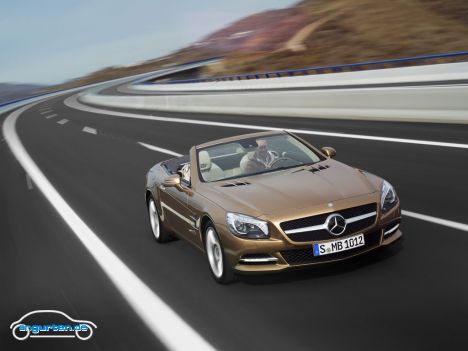 Mercedes SL - Die Metallic-Lackierung schlägt beim SL 350 mit mindestens 1.178 Euro zu Buche. Serie beim SL 500