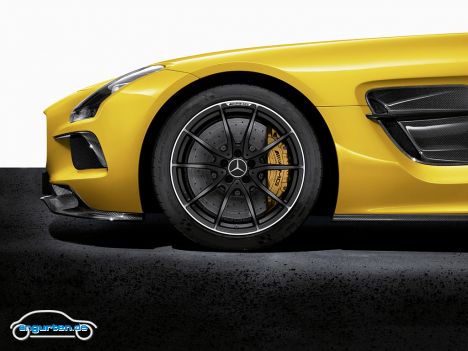 Auch beim Gewicht hat AMG noch einen draufgelegt: Der Black Series wiegt 70 Kilogramm weniger als die Serienversion des SLS AMG