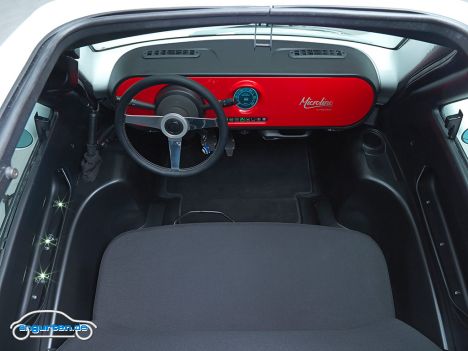 Microlino - Im Gegensatz zur Isetta kann das Lenkrad nun normal eingebaut sein. Damals war es ein kompliziertes Gestänge - mittlerweile erfolgt die Übertragung natürlich elektrisch.