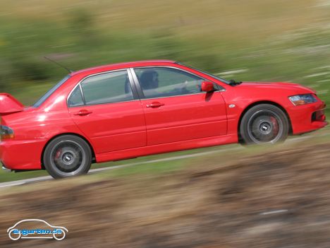 Mitsubishi Lancer Evolution iX