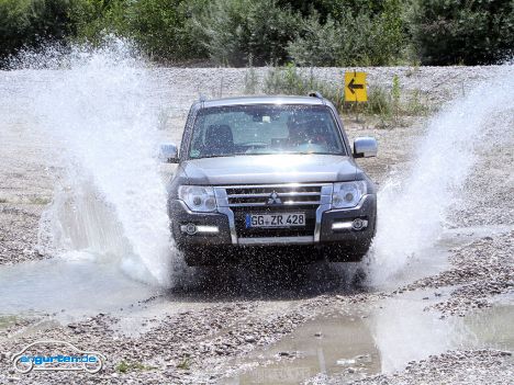 Mitsubishi Pajero 5-Türer - Bild 10