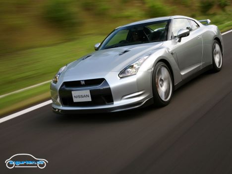 Nissan GT-R