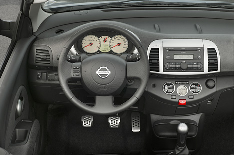 Fotografie Auto Nissan Micra, Innenraum Cockpit