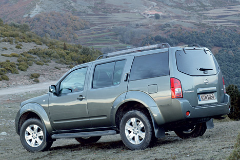 Nissan Pathfinder - Heckansicht