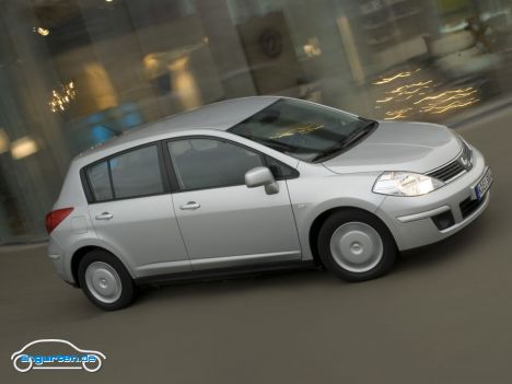 Nissan Tiida