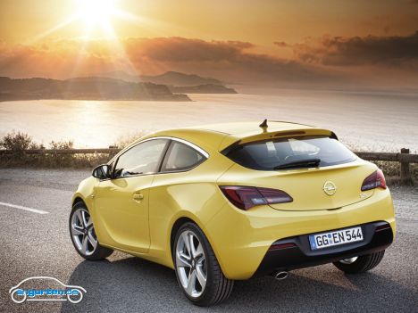 Opel Astra GTC - Heckansicht