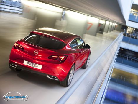 Opel GTC Paris - Heckansicht