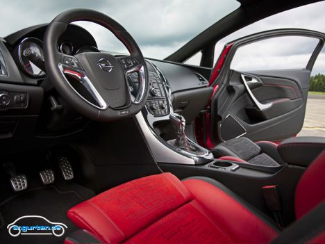 Opel GTC Paris - Cockpit