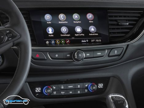 Opel Insignia Gran Sport Facelift - Touchscreen Detail