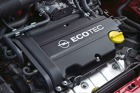 Der 1.8 Liter Ecotec leistet 125 PS und bringt den Tigra Twin Top auf maximal 204 km/h