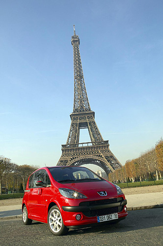 Peugeot 1007, Eiffelturm