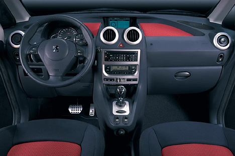 Peugeot 1007, Cockpit