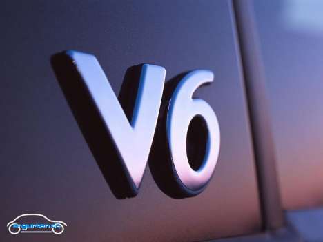 Peugeot 807 - V6-Emblem