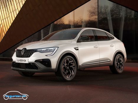 Für den Renault Arkana gibt es im Sommer 2023 ein Facelift.