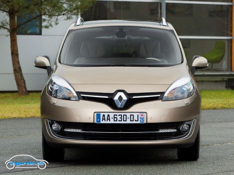 Renault passt zusammen mit dem Scenic auch den Grand Scenic an das aktuelle Design der Marke an.