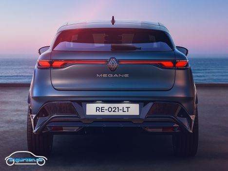 Renault Megane E-Tech (MJ 2027) - Den Megane gibt es zukünftig in den recht eigenständigen Ausstattungen Techno sowie Esprit Alpine.