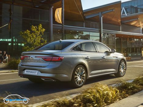 Renault Talisman Facelift - Die Rückleuchten sind neu gestaltet worden, bleiben von der Form aber nahezu gleich. Die 3D-Struktur der Leuchten fällt deutlich knapper aus als vor dem Facelift. Das finden wir ein bisschen schade.