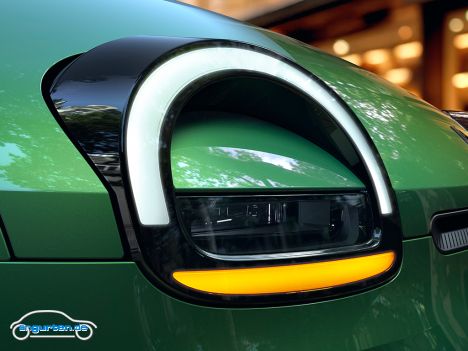 Der neue Renault Twingo E-Tech electric - Scheinferfer Detail mit Blinker