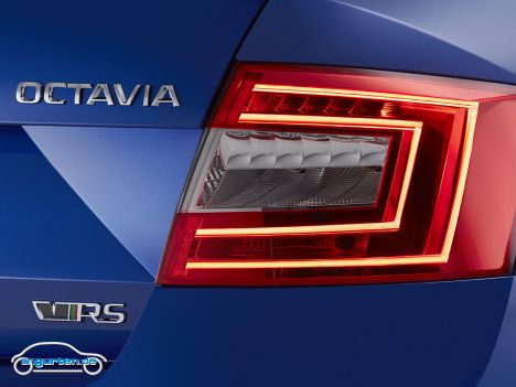 Skoda Octavia RS - Selbstverständlich ist bei der Ausstattung auch Xenon mit adaptivem Fahrlicht, LED-Tagfahrlicht sowie LED-Rückleuchten inbegriffen.