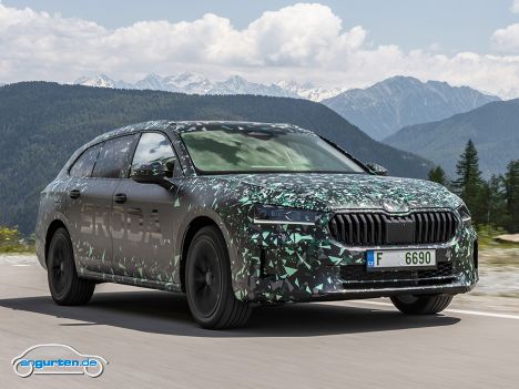 Die Markteinführung des 2024er Skoda Superb ist für das Frühjahr 2024 geplant.