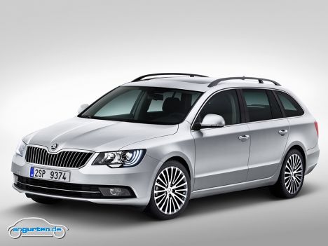 Skoda Superb Combi Facelift 2014 - Alles wird kantiger - der Kühlergrill breiter und die Scheinwerfer deutlich verändert.