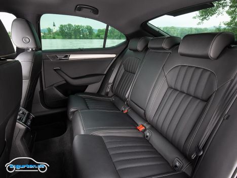 Skoda Superb Limousine Facelift 2020 - Bild 9