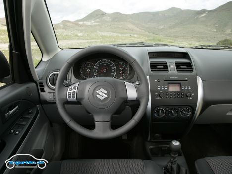 Suzuki SX4, Cockpit