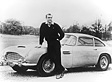 Langer Tradition verbunden: Bereits der Wagen in James Bond: Goldfinger war ein Aston Martin - der legendäre DB5.