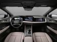 Audi Q4 SUV e-tron 2026 - Innen gibt es aber das neue Design inklusive Beifahrerdisplay, was beim Q4 jetzt nicht unbedingt selbstverständlich gewesen wäre.