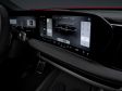 Audi Q9 (2027) Innenraum - Digital Cockpit und der Touchscreen sind wie derzeit bei Audi üblich in einem Panel. Der Beifahrerscreen ist davon abgetrennt.