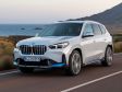 BMW iX1 - Beim BMW iX1 brauchen wir zum Design gar nicht viel zu sagen. Das ist der neue X1 mit ein paar kleinen Akzenten, die klarmachen, dass es sich um ein Elektroauto handelt.