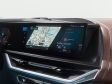 BMW XM - Er kommt natürlich mit dem aktuellen Doppel-Curved-Screen und natürlich auch BMW OS 8.